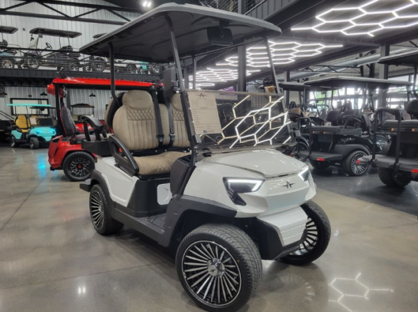 Buy 2024 Atlas Carts 4 Passenger - Image 16