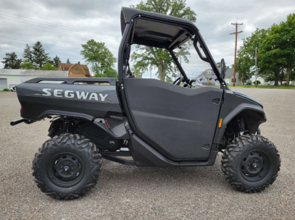 2024 Segway® Powersports UT10 S - Image 30