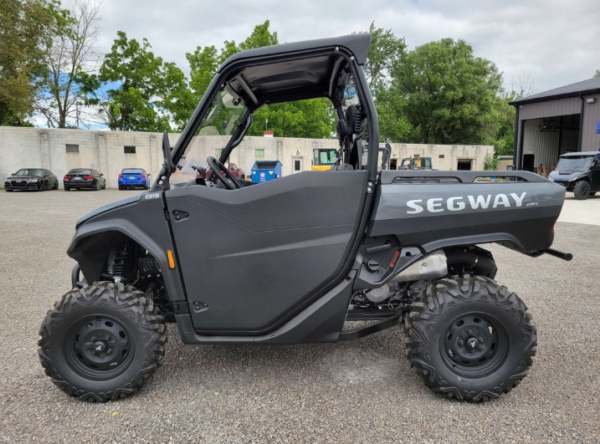 2024 Segway® Powersports UT10 S - Image 31