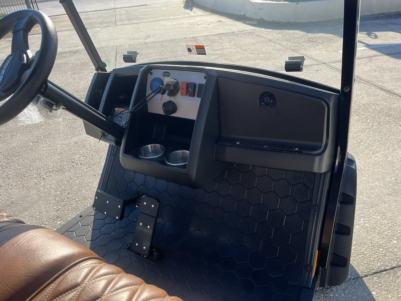 2025 E-Z-Go Liberty Elite Lithium – Metallic Charcoal 4-Passenger Golf Cart Phoenix Az (Wheels) 6 Dashboard And Controls Of The 2025 E-Z-Go Liberty Elite Lithium Metallic Charcoal In Phoenix Az.