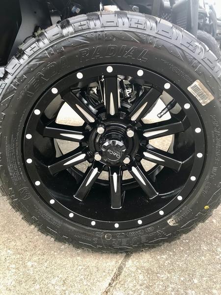 2026 Club Car Onward Lifted 6 Passenger Gas – Black Ohio Street Legal 5 Off-Road Tires Of 2026 Onward Black