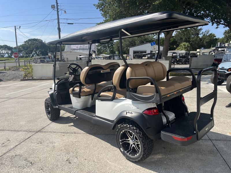 2026 Club Car Onward Lifted 6 Passenger Hp Lithium – Tennessee Street Legal 1 Rear Seat + Cargo Flip System