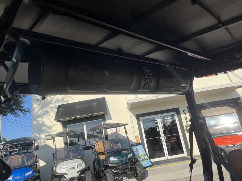 2026 E-Z-Go Freedom Rxv Elite Lithium Bright White 4-Passenger Electric Golf Cart Columbus Oh 4 Battery Pack Of The 2026 E-Z-Go Freedom Rxv Elite Lithium Bright White Golf Cart In Columbus Ohio